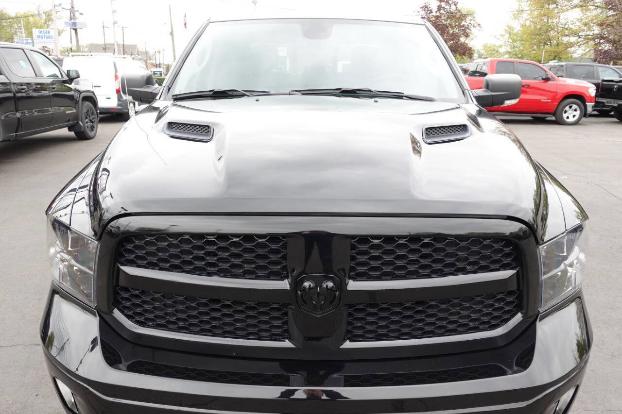 Used 2023 RAM 1500 Classic SLT w/ Electronics Convenience Group AWD/4WD image 6