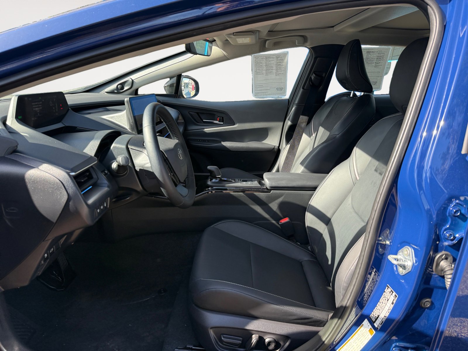 Used 2024 Toyota Prius Limited image 10