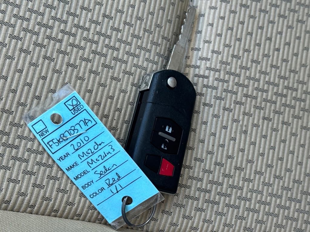 Used 2010 MAZDA MAZDA3 i Touring image 38