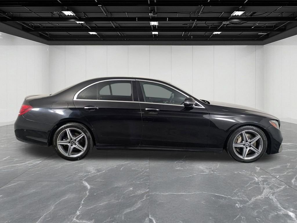 Used 2018 Mercedes-Benz E 300 image 7