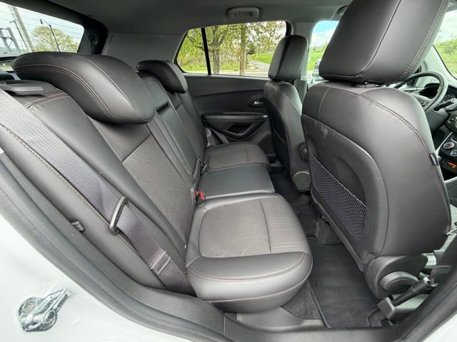 Certified 2020 Chevrolet Trax LT w/ Driver Confidence Package AWD/4WD image 35