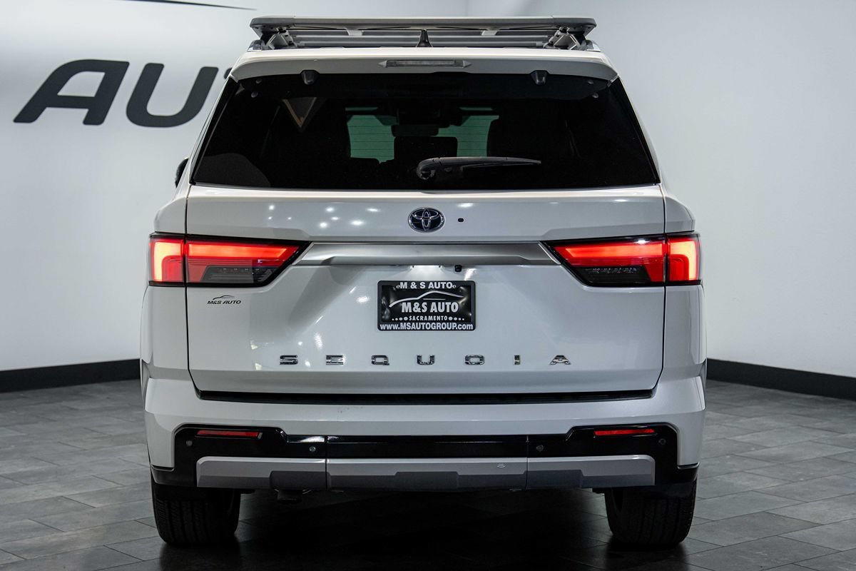 Used 2024 Toyota Sequoia Capstone AWD/4WD image 5