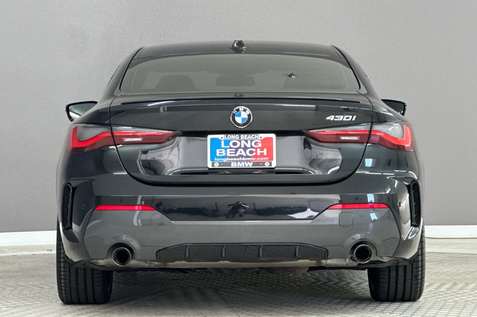 Certified 2024 BMW 430i Coupe w/ M Sport Package RWD image 9