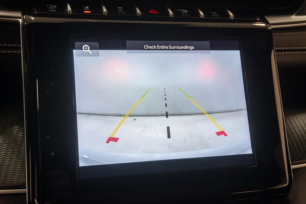 Used 2024 Jeep Grand Cherokee Altitude AWD/4WD image 19