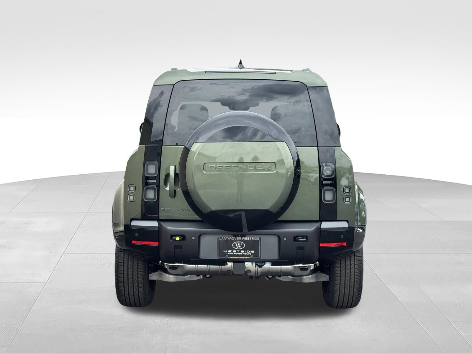 New 2026 Land Rover Defender 110 X-Dynamic SE AWD/4WD image 4