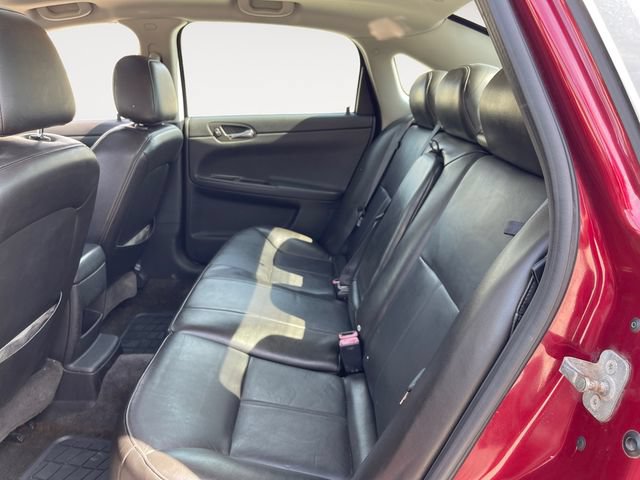 Used 2008 Chevrolet Impala LT w/ Luxury Edition Package FWD image 13