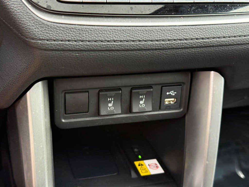 Certified 2022 Toyota Corolla Cross XLE w/ Convenience Package image 24