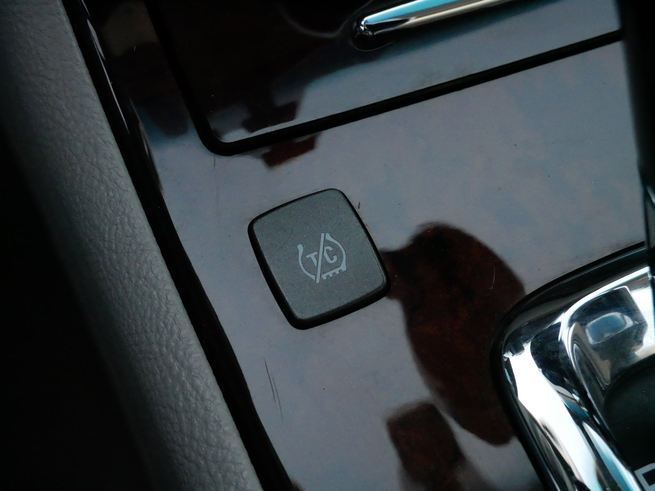 Used 2011 Cadillac DTS Premium image 29