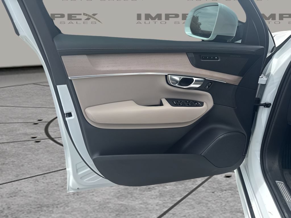 Used 2026 Volvo XC90 B6 Plus w/ Protection Package Premier AWD/4WD image 27