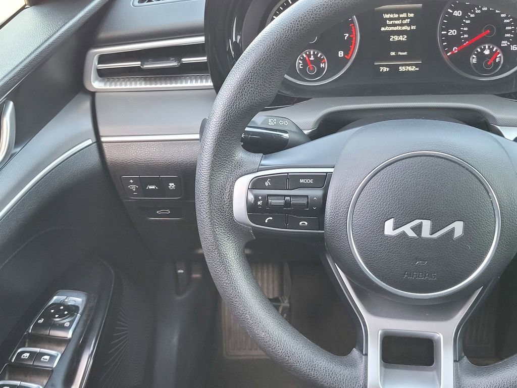 Used 2023 Kia K5 LXS image 12