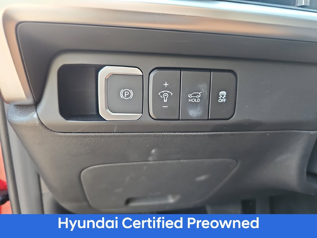 Used 2025 Hyundai Santa Fe SEL FWD image 22