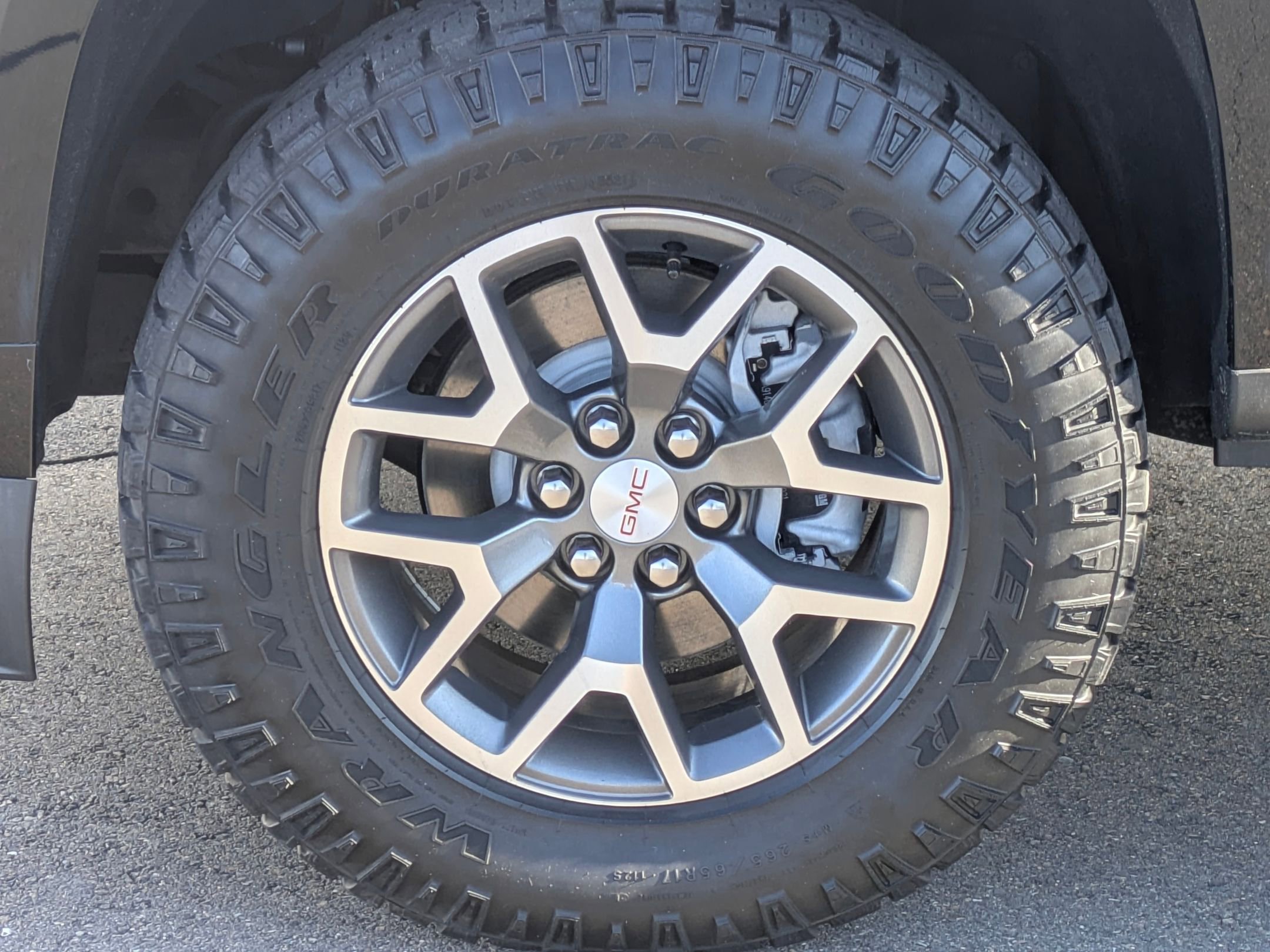 Certified 2022 GMC Canyon AT4 w/ Driver Alert Package image 32