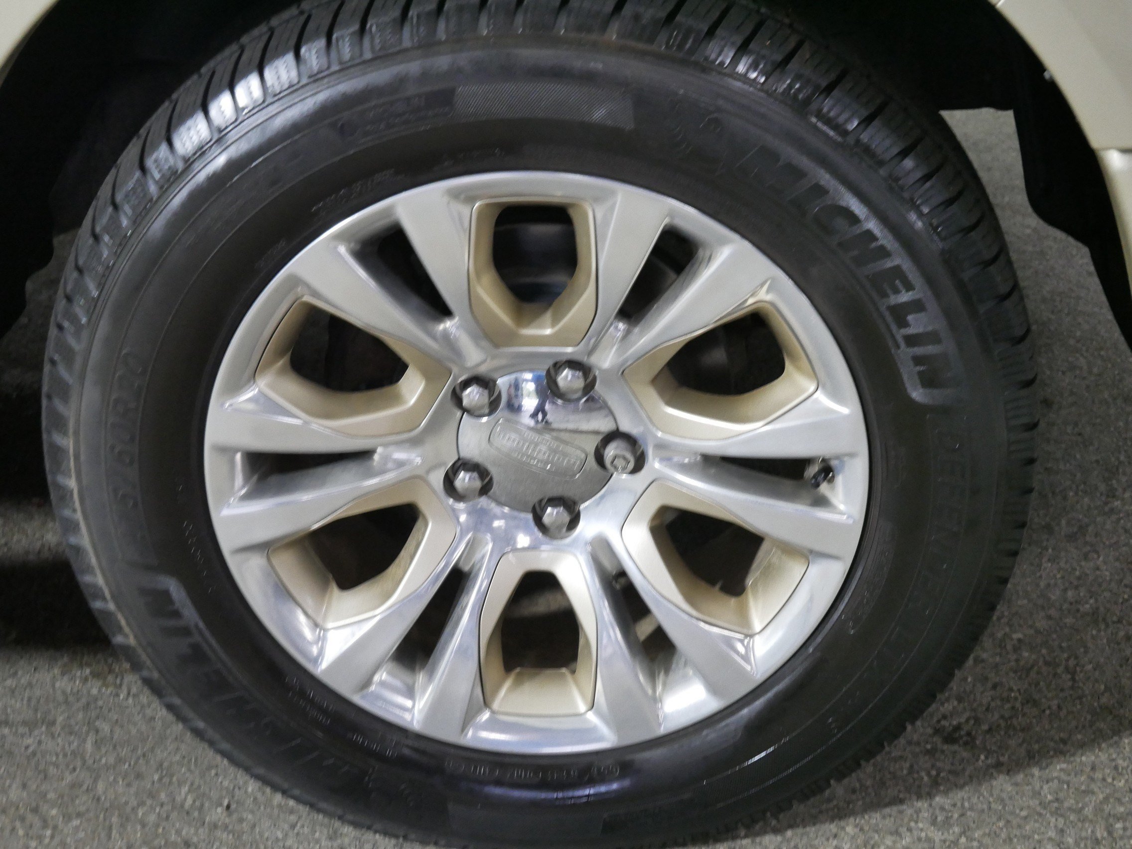 Used 2015 RAM 1500 Laramie Longhorn w/ Convenience Group AWD/4WD image 15