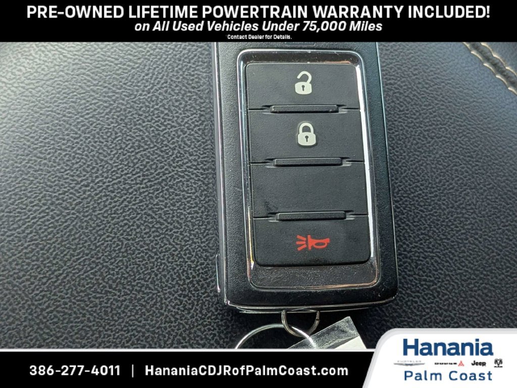 Used 2023 Jeep Grand Cherokee Laredo RWD image 31