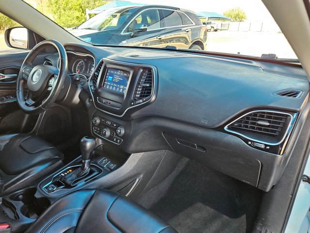Used 2020 Jeep Cherokee Latitude Plus image 21