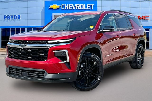 New 2027 Chevrolet Traverse LT w/ Driver Confidence Package FWD image 2