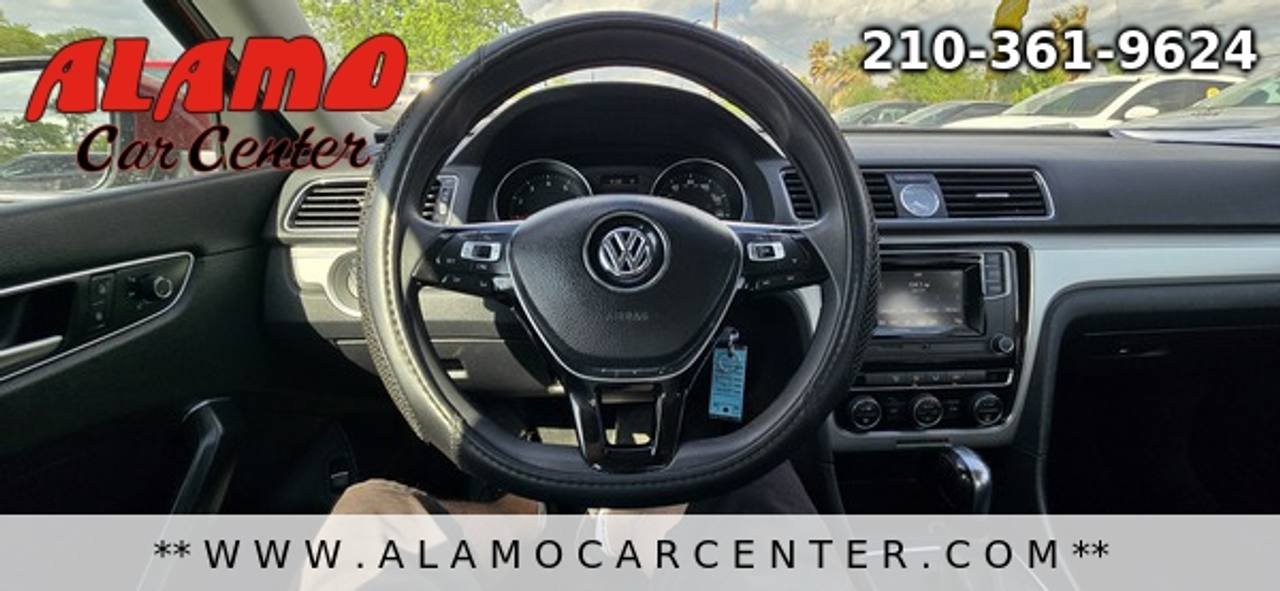 Used 2016 Volkswagen Passat 1.8T R-Line FWD image 31