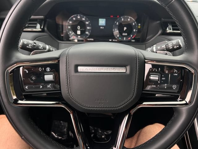 Used 2026 Land Rover Range Rover Velar Dynamic SE AWD/4WD image 21