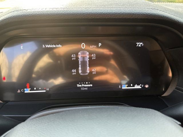 New 2025 Jeep Grand Cherokee Limited w/ Luxury Tech Group II image 24