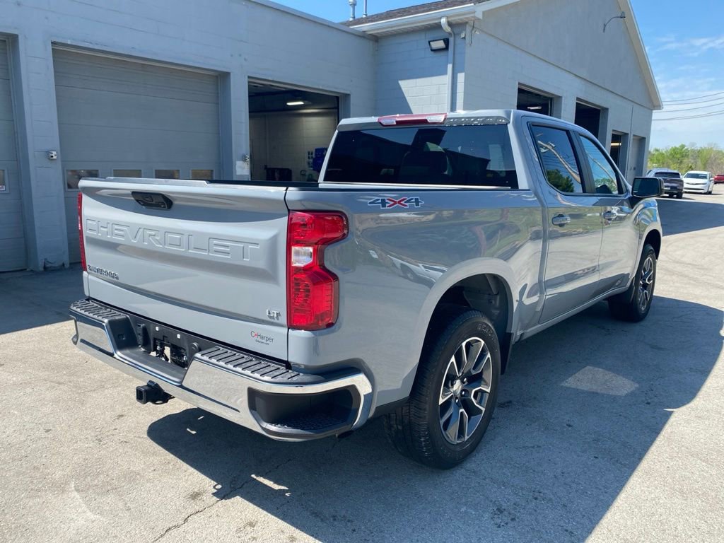 Used 2024 Chevrolet Silverado 1500 LT AWD/4WD image 3