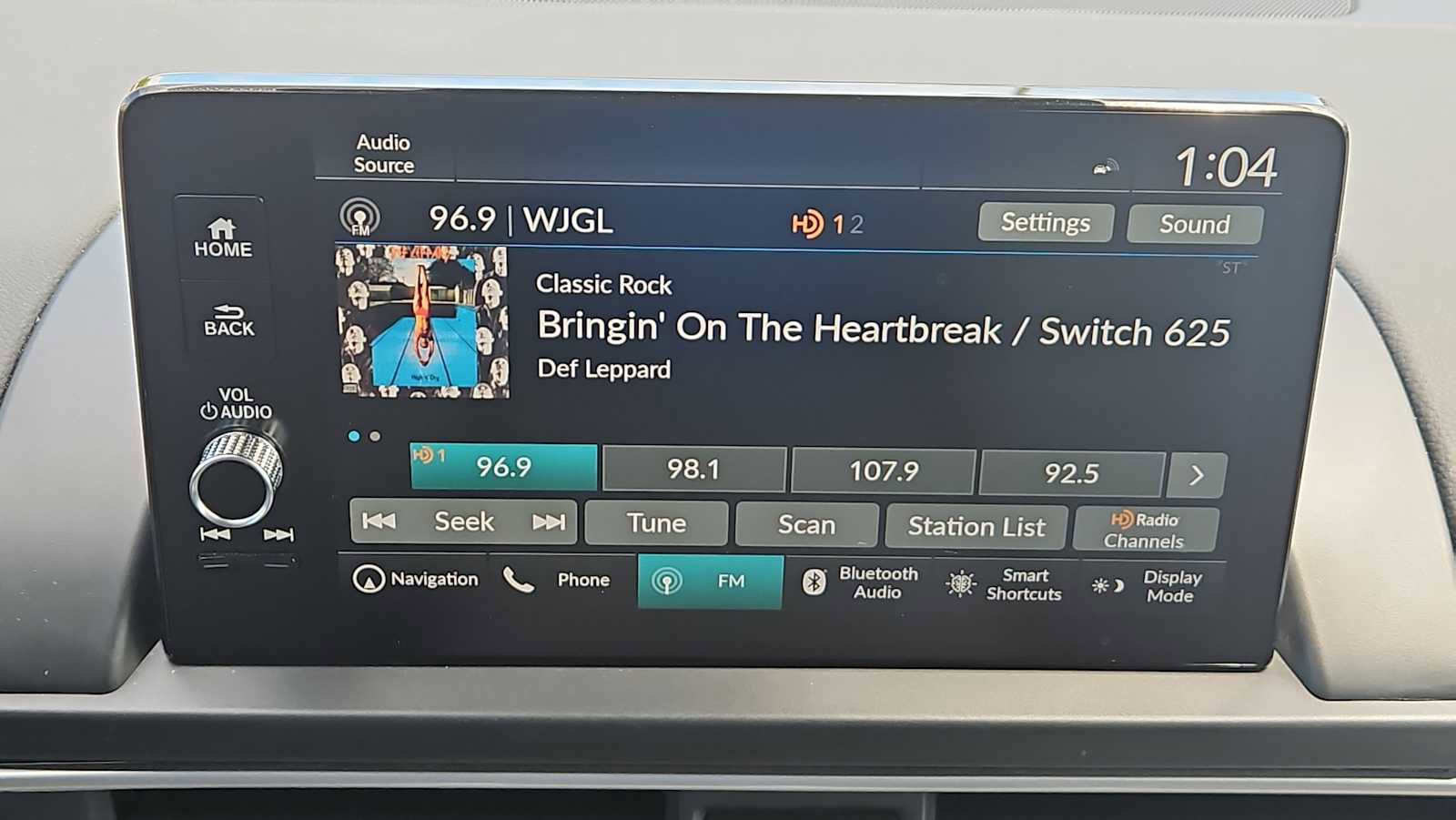 Certified 2024 Honda Pilot Touring image 12