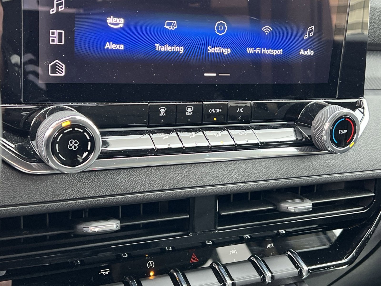 Used 2024 Chevrolet Colorado W/T image 21