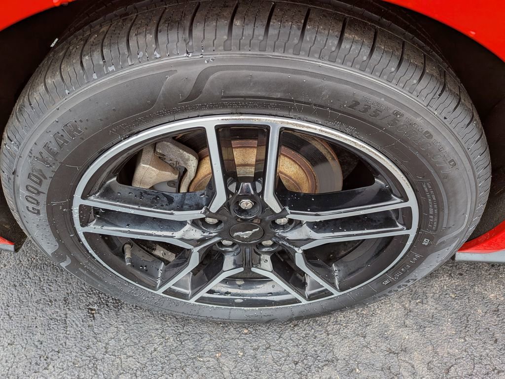 Used 2022 Ford Mustang Premium image 9