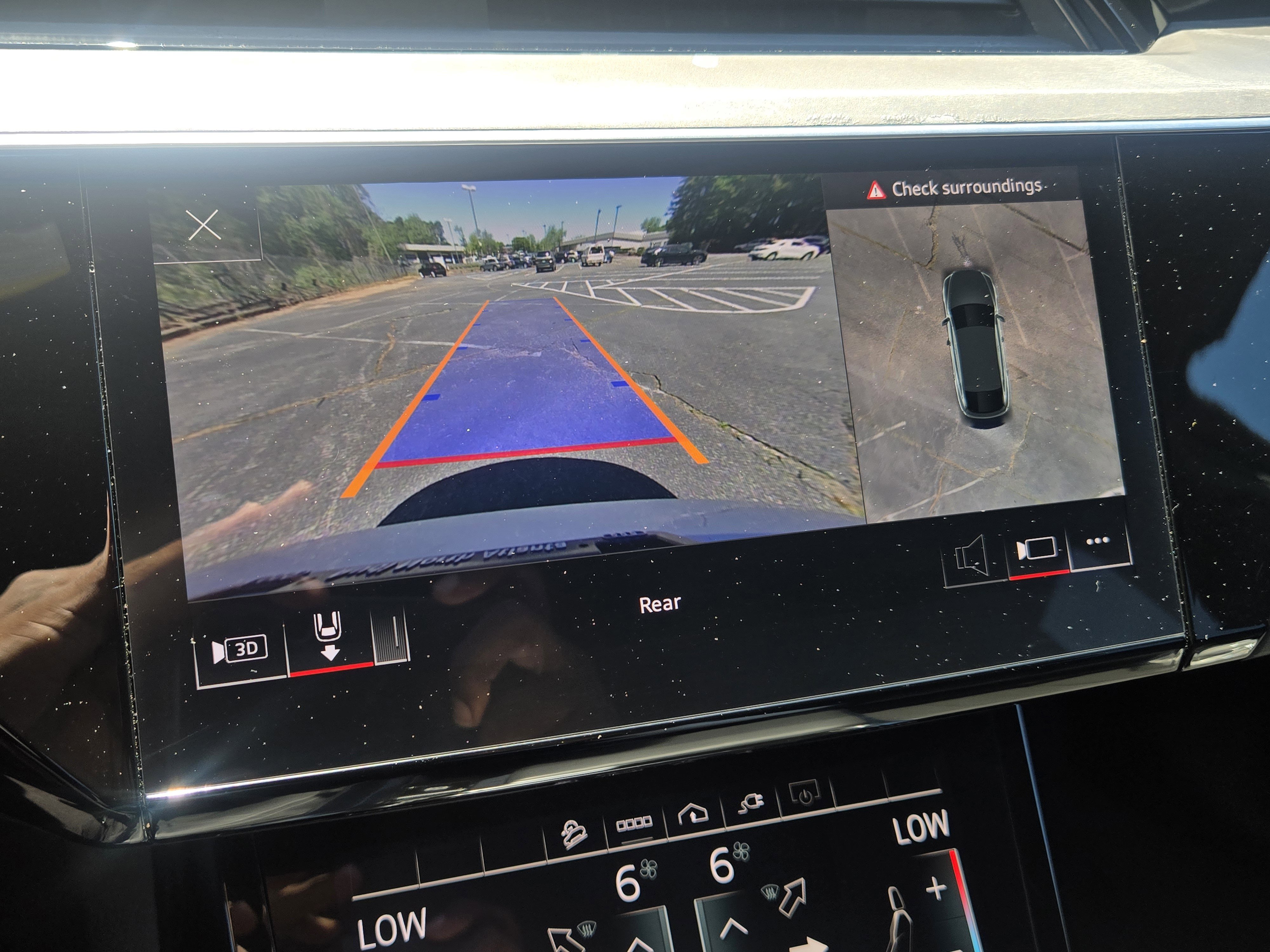 Certified 2024 Audi Q8 e-tron Premium Plus w/ Premium Plus Package AWD/4WD image 22