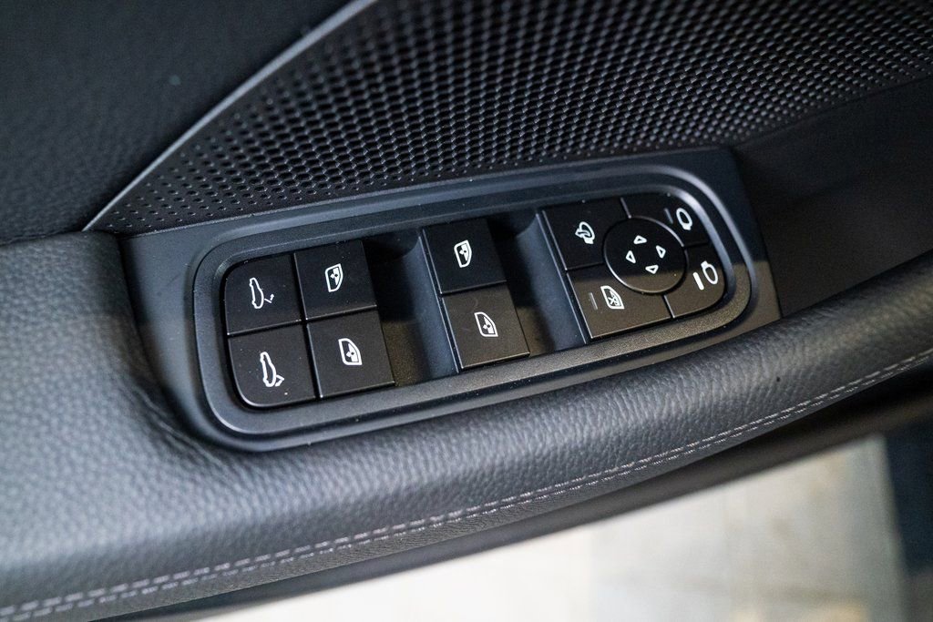 New 2026 Porsche Panamera 4 AWD/4WD image 17