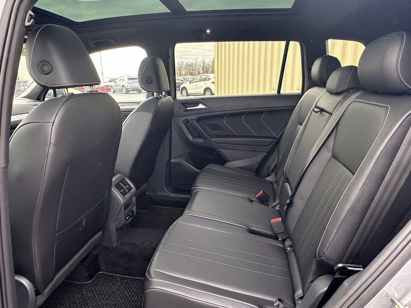 Used 2024 Volkswagen Tiguan SE R-Line w/ MDO Package, Two-Row image 11