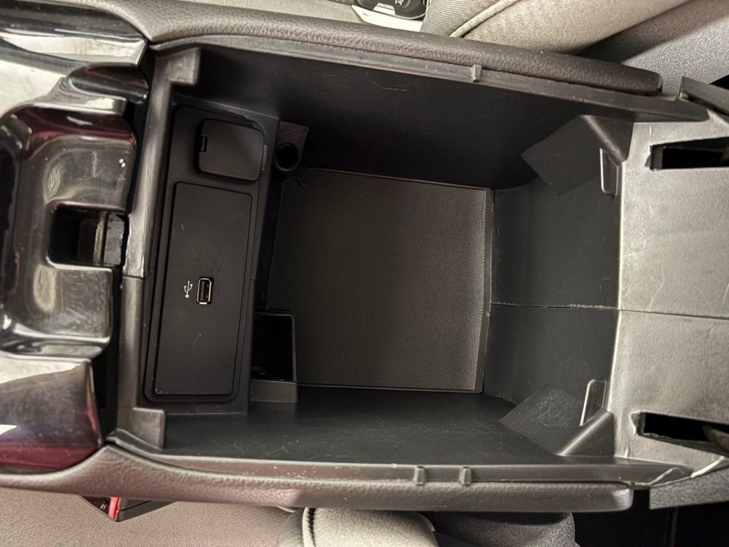 Used 2016 Ford Fusion S FWD image 31