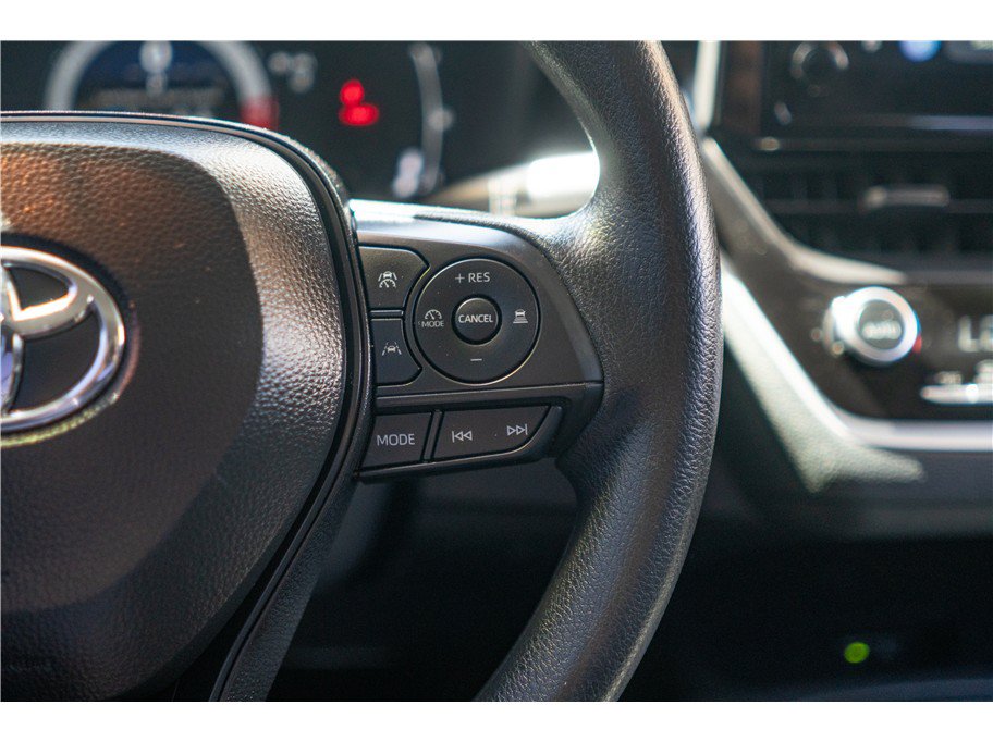 Used 2026 Toyota Corolla LE w/ LE Premium Package FWD image 7