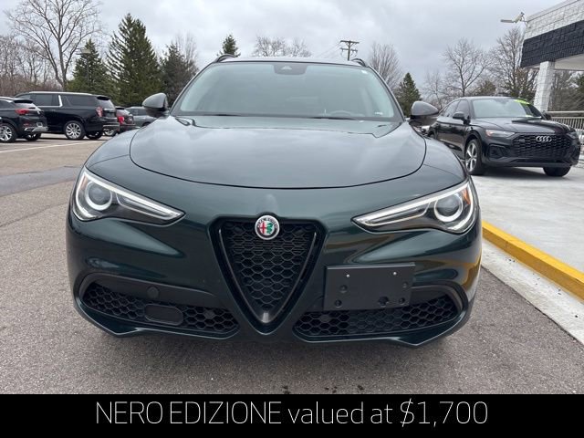 Used 2021 Alfa Romeo Stelvio Ti w/ Nero Edizione image 3