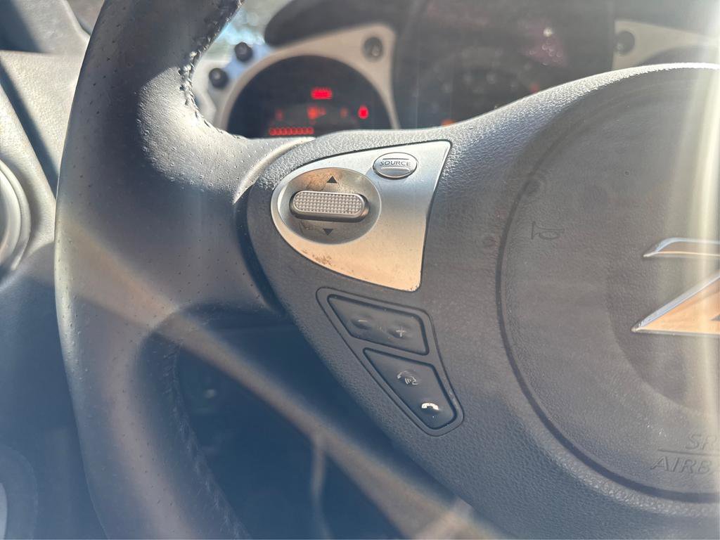 Used 2016 Nissan 370Z Touring image 22