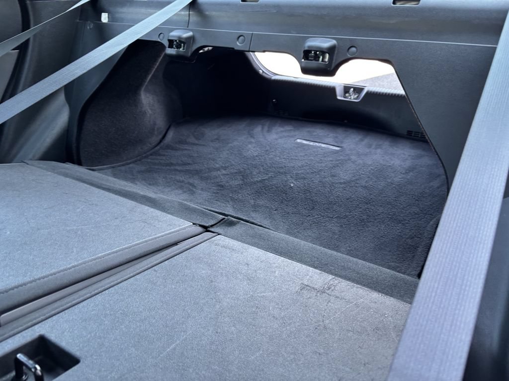 Used 2013 Hyundai Elantra Limited FWD image 27