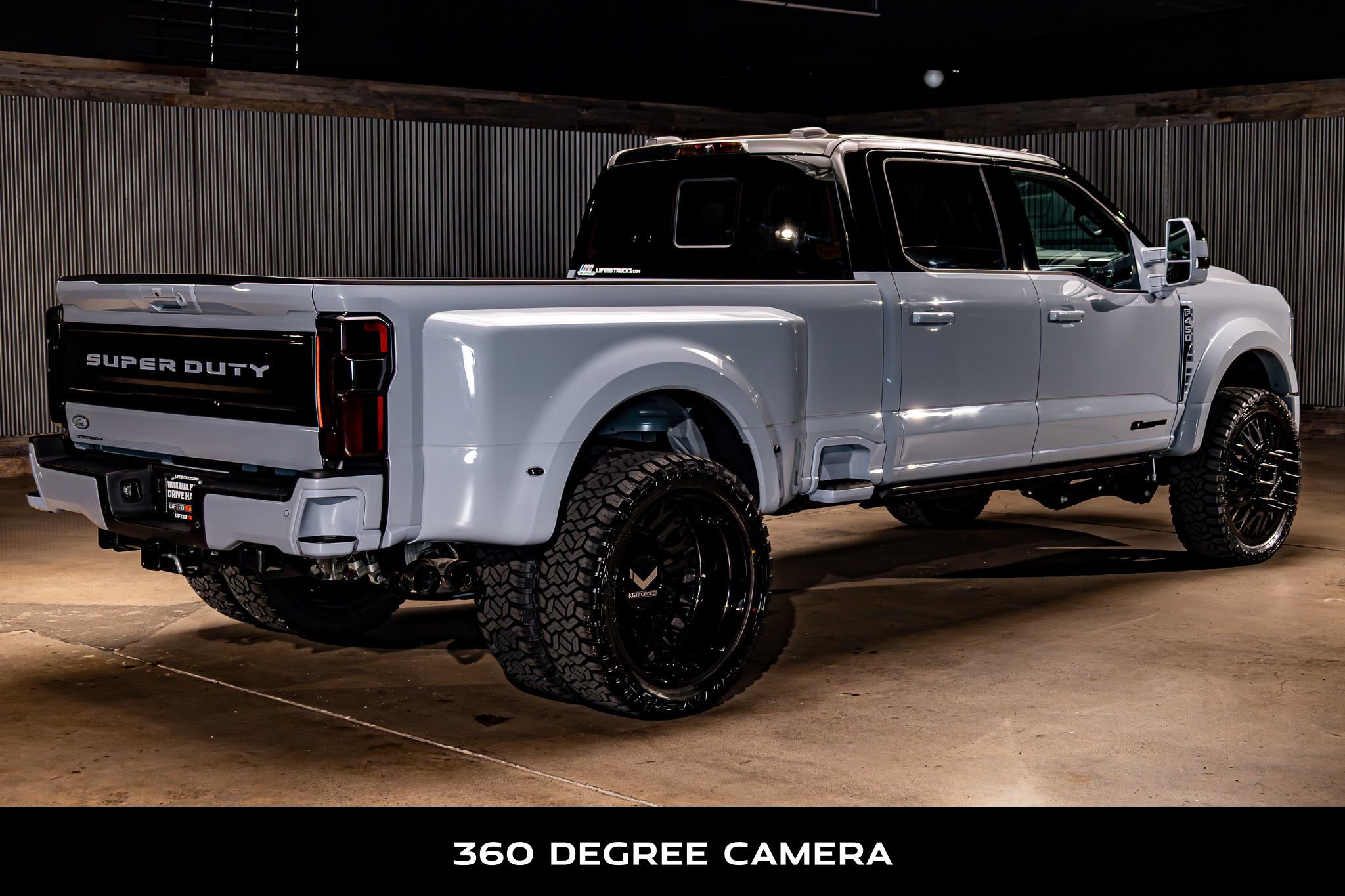 Used 2025 Ford F450 Platinum w/ FX4 Off-Road Package image 10