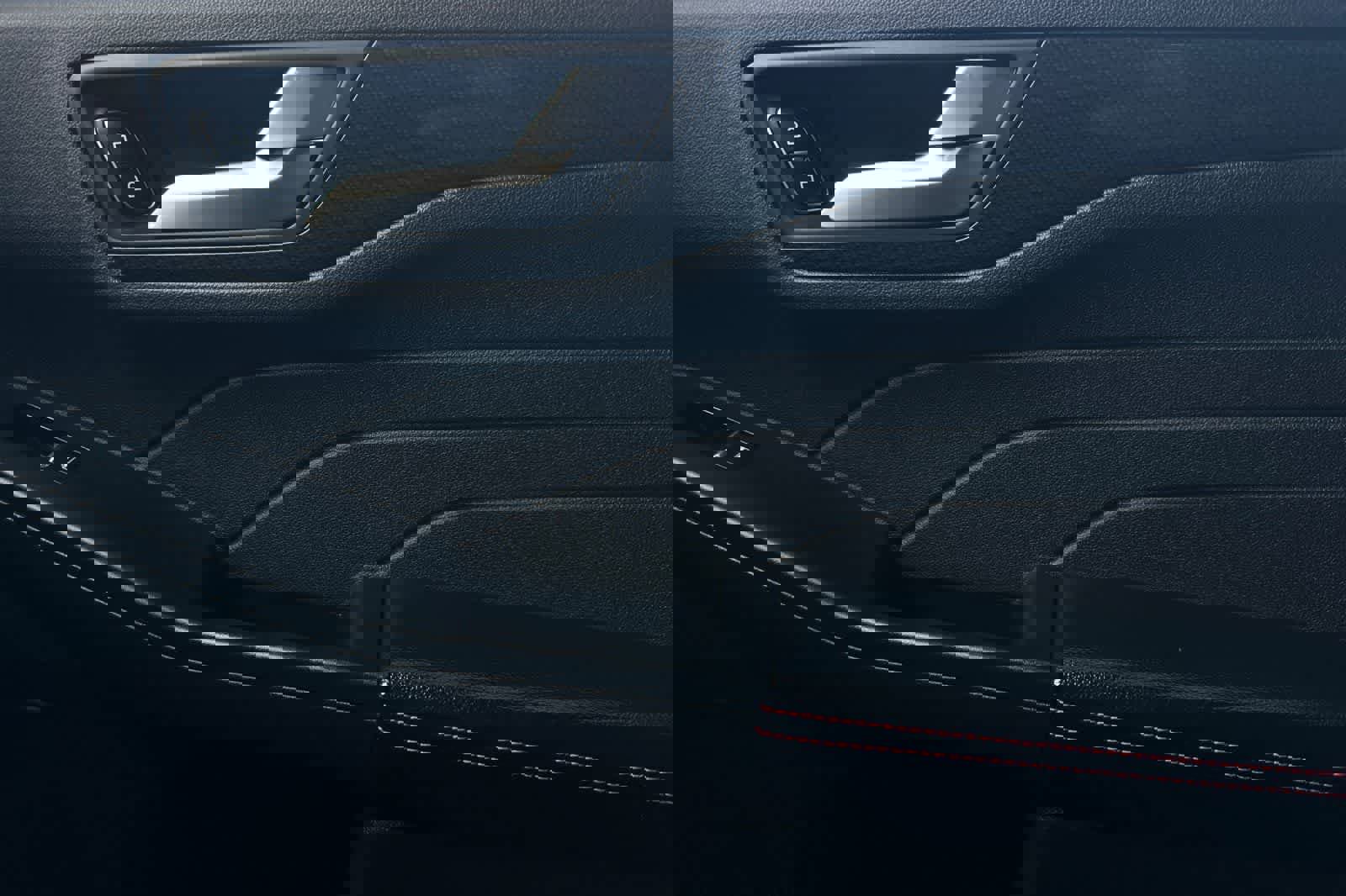 Used 2025 Ford Escape ST-Line image 21