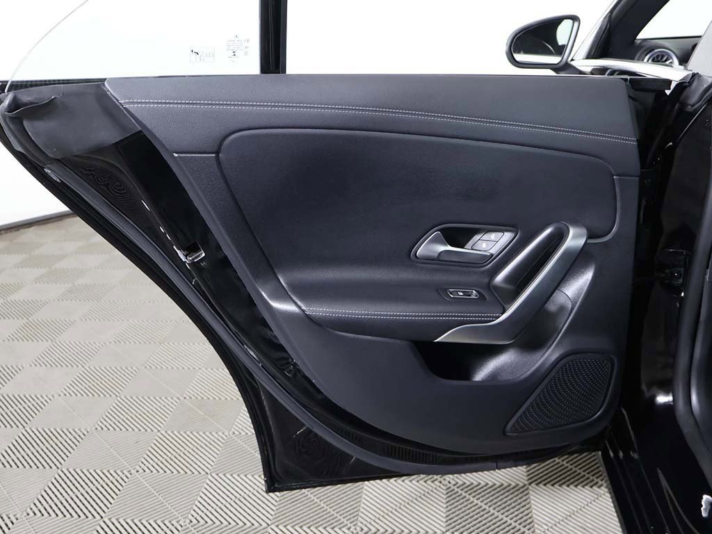 Used 2025 Mercedes-Benz CLA 250 4MATIC image 25