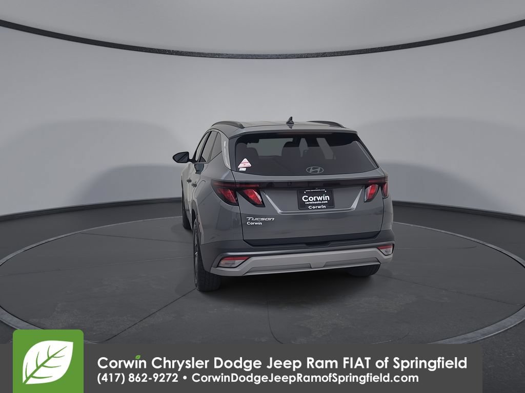 Used 2025 Hyundai Tucson SEL FWD image 12