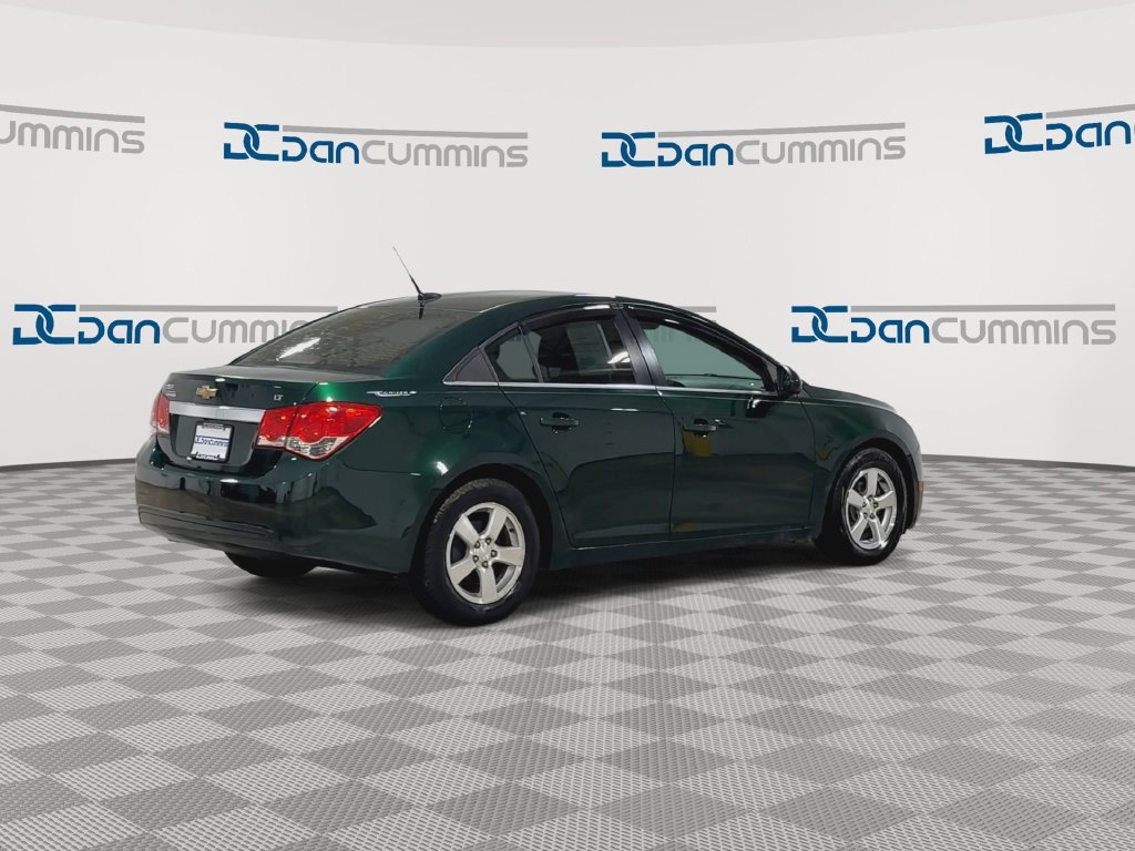 Used 2014 Chevrolet Cruze LT w/ Technology Package FWD image 8