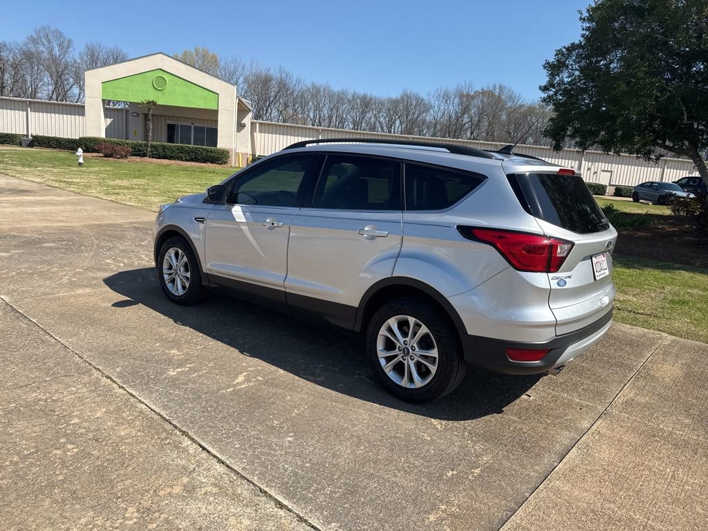 Used 2019 Ford Escape SEL image 8