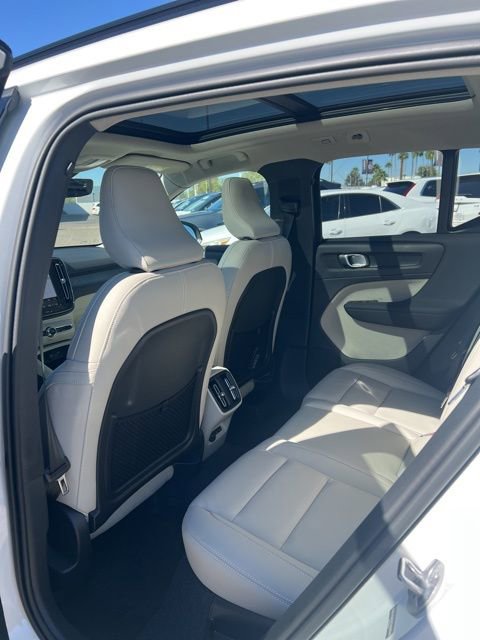 New 2026 Volvo XC40 B5 Plus w/ Protection Package Premier AWD/4WD image 21