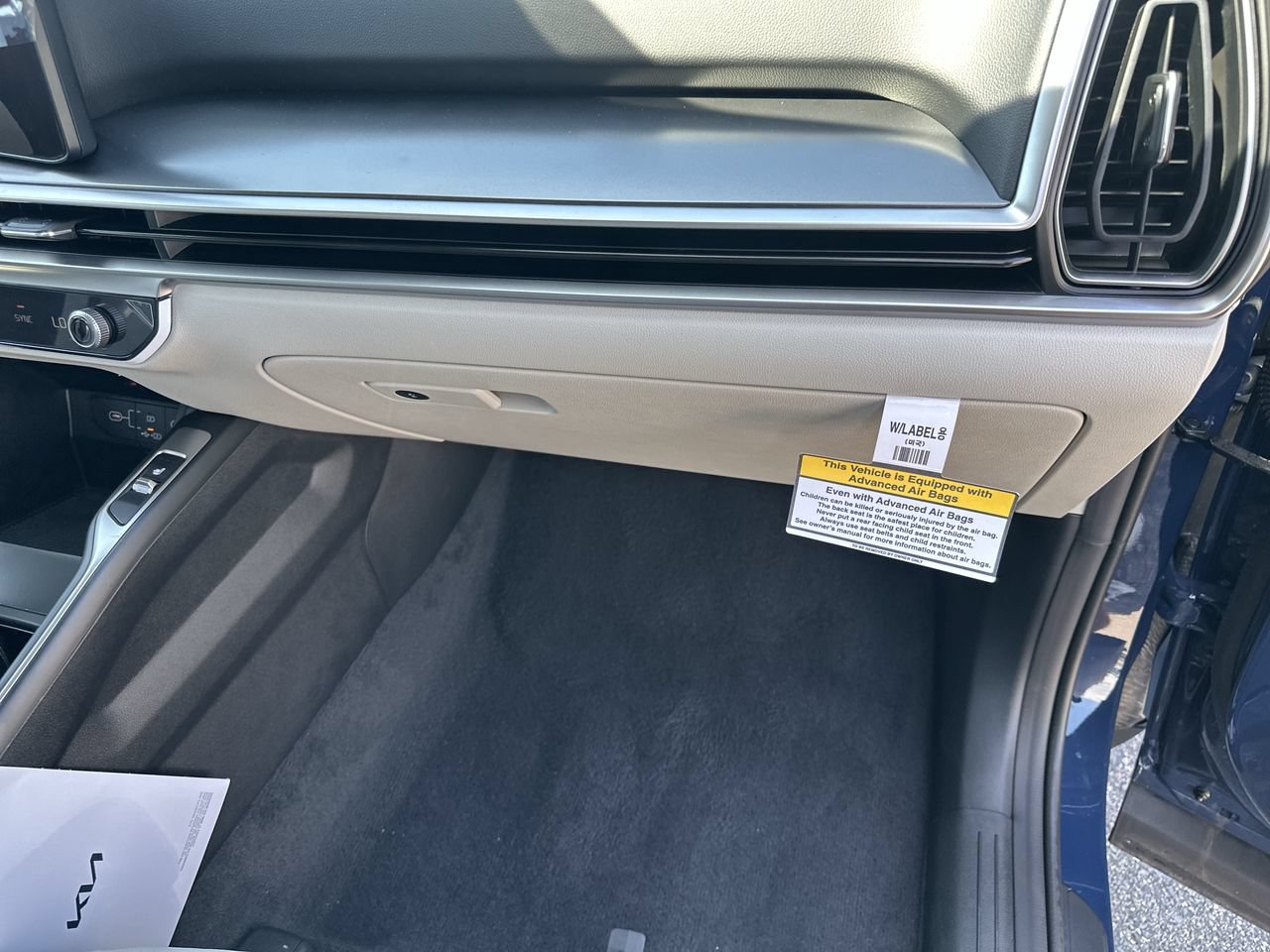 New 2026 Kia Sorento S w/ S Panoramic Sunroof Package FWD image 23