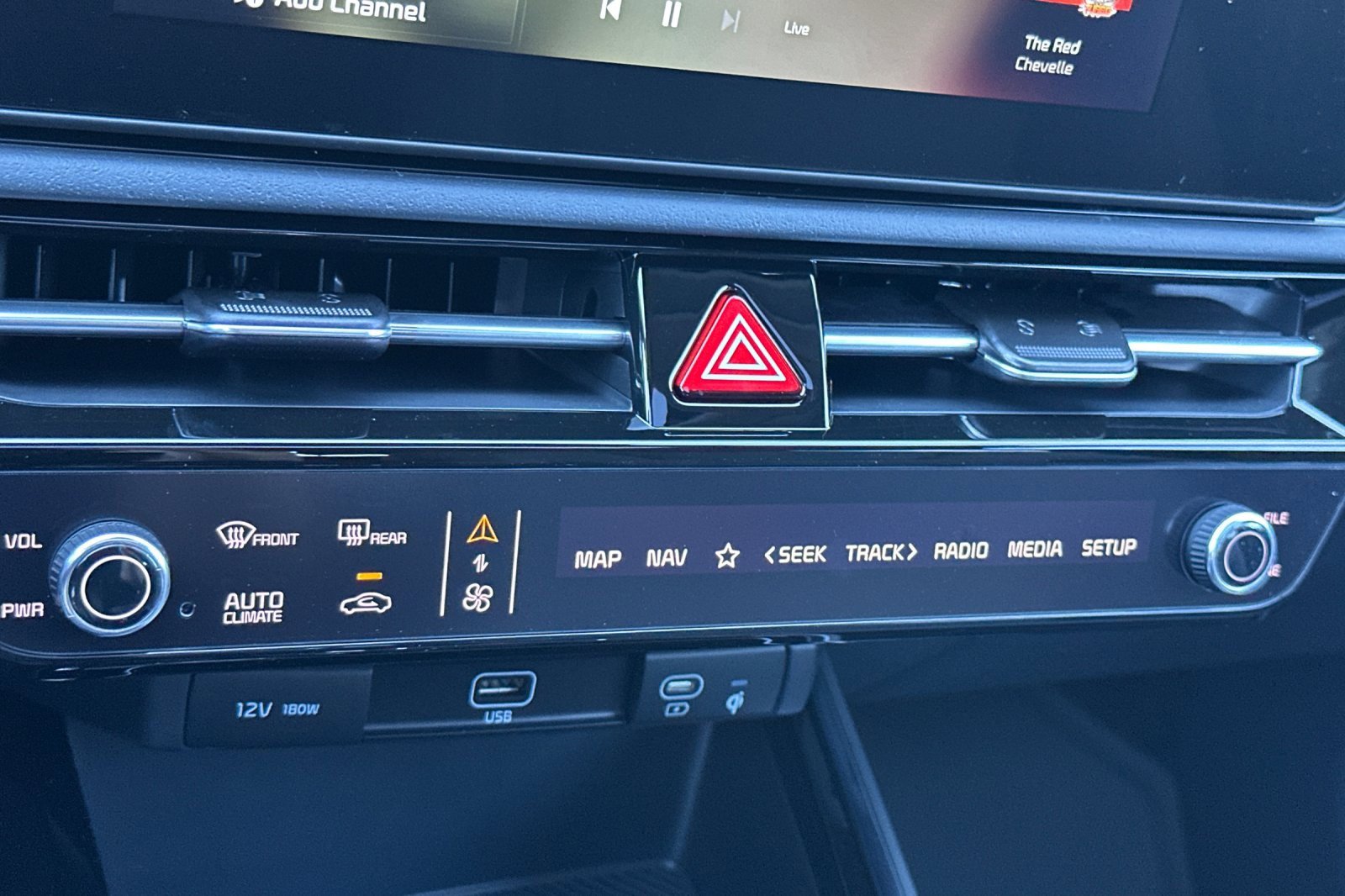 New 2025 Kia Niro EX Touring image 17