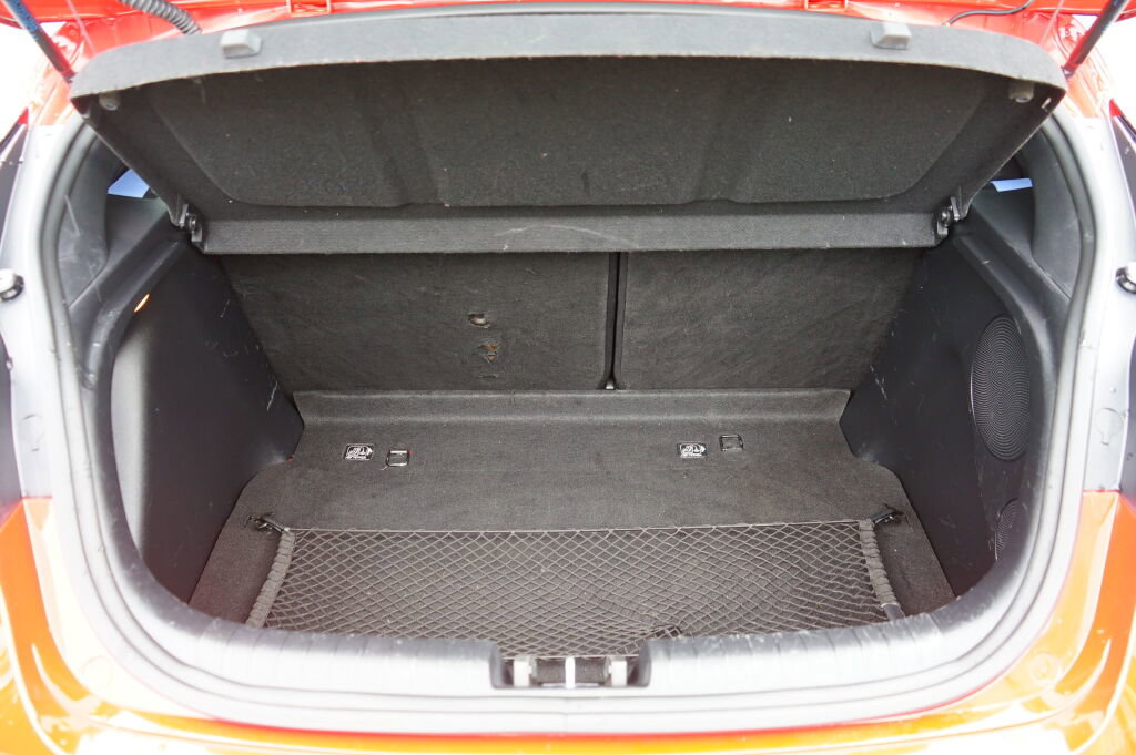 Used 2019 Hyundai Veloster N N w/ Performance Package image 11