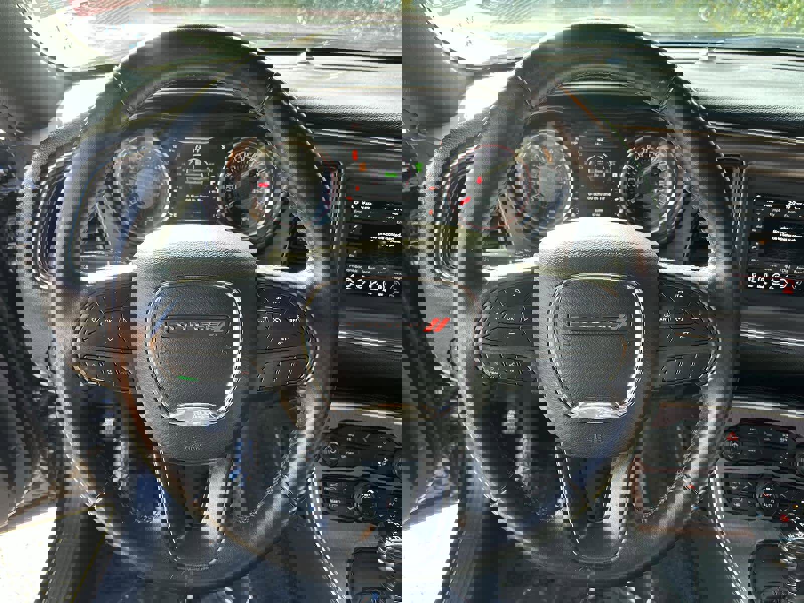 Used 2018 Dodge Challenger SXT image 15