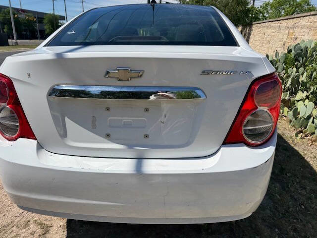 Used 2012 Chevrolet Sonic LT FWD image 8