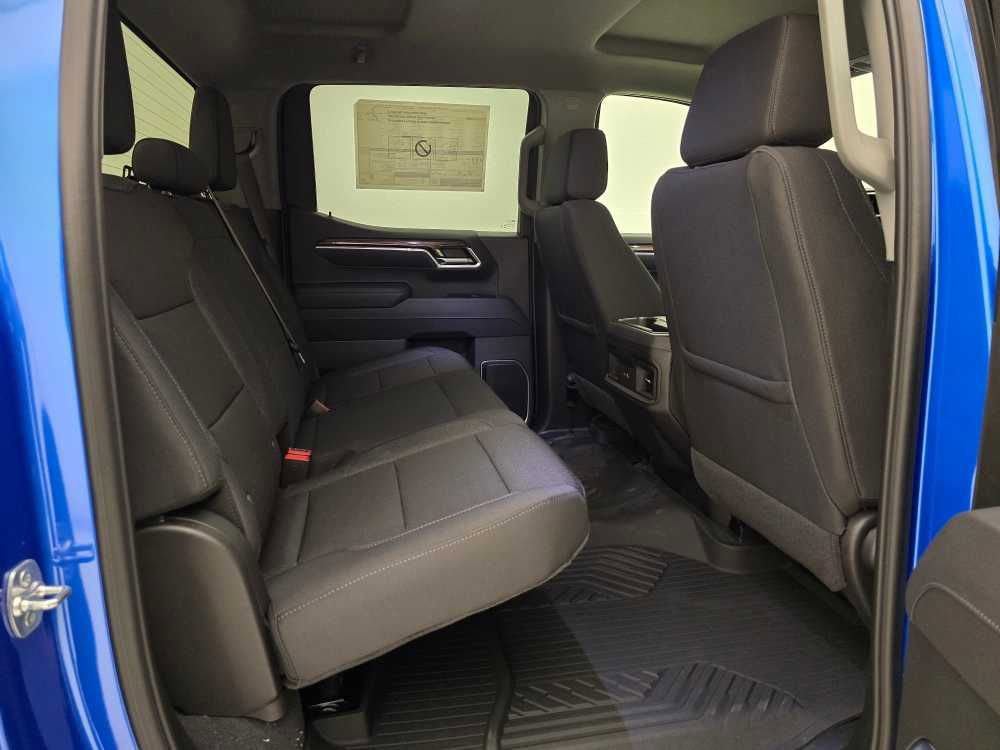 New 2025 Chevrolet Silverado 1500 LT w/ Z71 Off-Road Package image 39