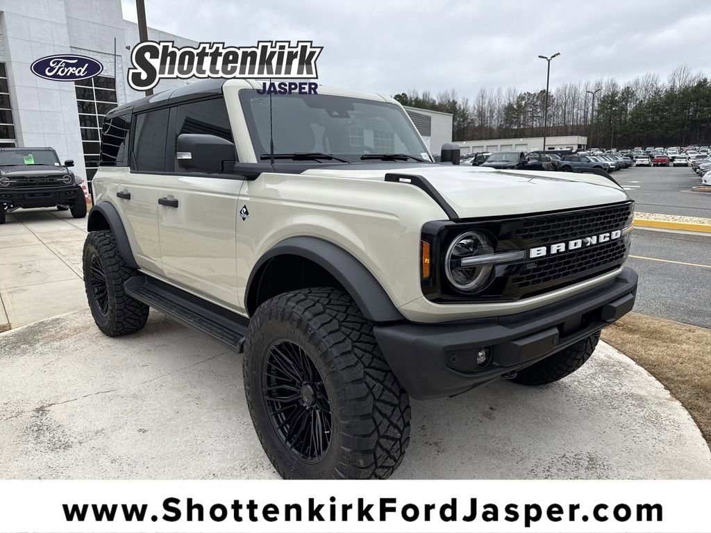 New 2025 Ford Bronco Outer Banks image 1