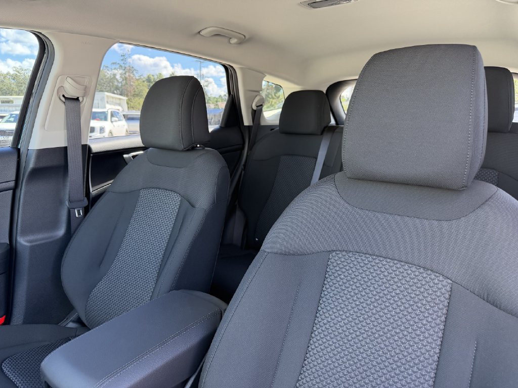 New 2027 Kia Sportage LX w/ LX Convenience Package FWD image 22